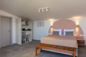 Seaview Studio with balcony - Image 2