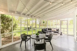 Wine Country Getaway! Walk to Dining + Coffee Shop - Image 4