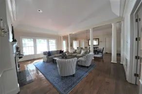 Riverfront Retreat - Image 5