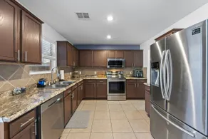 Huge Home near Family Water Park- Fully Stocked - Image 3