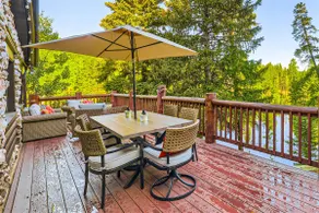 Historic Stone Mountain Lodge with Pond & hot tub - Image 3