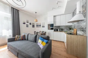 Cozy Haven Budapest- Quiet Family Apartment with AC and Smart Tv - Image 5