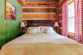 Deer Run: Waterfront Log Cabin - Image 3