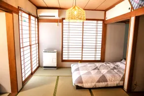 4-minute walk to the station, 52 ㎡, relaxing Japanese-style room for 4 people, with a calm atmosphere to soothe you! - Image 4