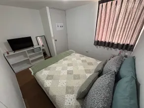 Private apartment, garage, WiFi, 60” and 32” TVs, Netflix - Image 3