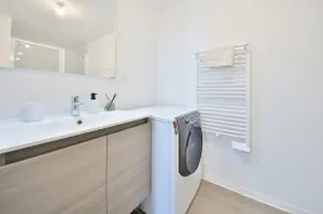 Spacious and quiet apartment. - Image 5