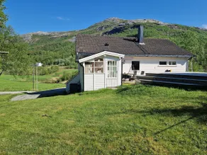Guest apartment in part of a single-family home - Gildeskål - Image 4