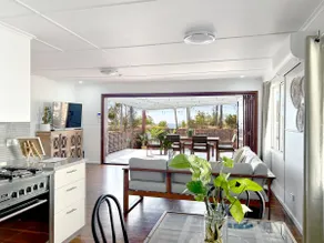 Vila Paus Satu - Ocean Views Hervey Bay - Image 3