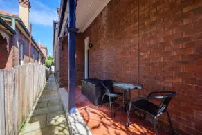 Cosy Federation Apartment Kirribilli 2 Bedroom #1 - Image 4
