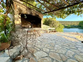 Stone House by the Sea in a Secluded Cove - Image 4
