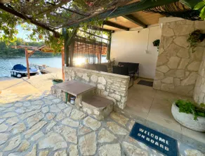 Stone House by the Sea in a Secluded Cove - Image 5