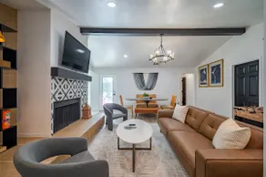 Poolside Tropical Cottage•Asiantown|Westchase - Image 4