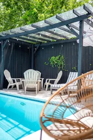 Poolside Tropical Cottage•Asiantown|Westchase - Image 2