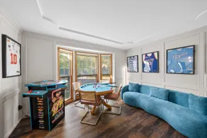 Big Pool, Hot Tub & Gym at Spacious 5 Bedroom Home - Image 4