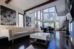 4 Bed Luxury Canyon Retreat | HotTub | EV Charger - Image 2