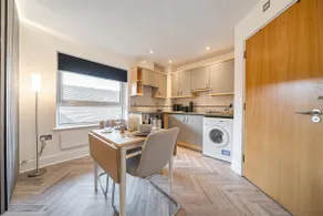 Town Centre Studio Flat! - Image 4