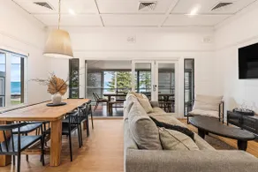 Oceanview Heritage Lodge - Image 2