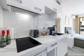 Elegant Studio with Terrace near Sea Tramway - Image 4