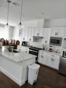 Cozy and Welcoming Home-4bedrms/4baths - Image 3