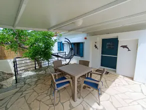 Green Olive House - Image 3
