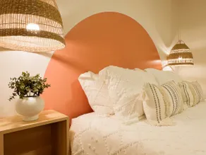 Cozy Designer Suite • Near DT | AC & Free Parking - Image 3