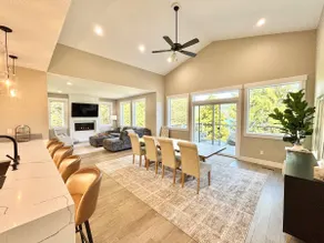 Spacious Home Steps Away From A Park & Lake Access - Image 5