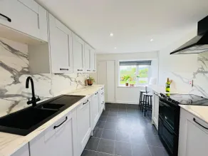 Cosy Country House in Deeside - Image 2