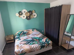 Micro house, renovated, spacious - Image 2