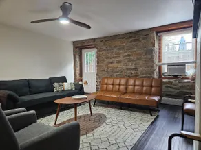 Rustic & Renovated 3 Bed: 8 Min Walk to Bridge St. - Image 4