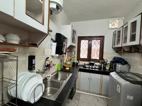 Ebb-180: 3bhk sunny serviced stay, metro 2 min - Image 5