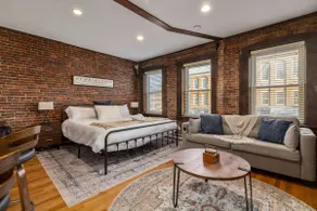 Newburyport Flat Downtown Living King Bed - Image 3