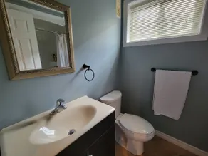 Private 1 Bedroom apartment in Oshawa - Image 3