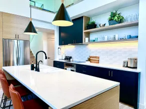Riverside Retreat: Where Nature & Luxury Meet - Image 4