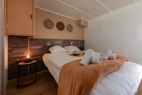 Shelter ~ Rest ~ Cycling ~ Air conditioning ~ Privacy! - Image 3