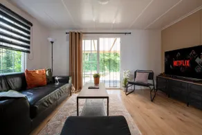 Shelter ~ Rest ~ Cycling ~ Air conditioning ~ Privacy! - Image 2