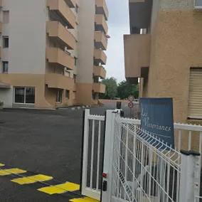 Victoria apartment, WiFi, step-free, self-contained - Image 5