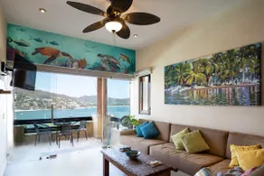 Spectacular view of the bay! - Image 2