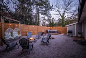The Fitzgerald • Hot Tub • Fire Pit • BBQ • Games - Image 4