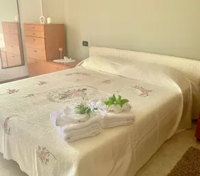 ”Il Castelletto” apartment with garden - Image 5