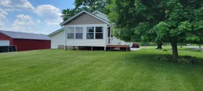 Country Comfort Belding - Image 2