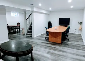 Stanley Park Bungalow - Image 5