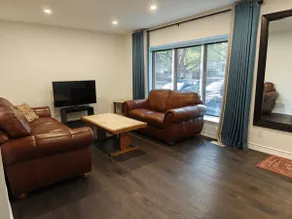 Stanley Park Bungalow - Image 3
