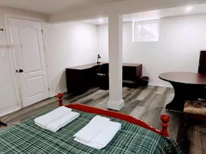 Stanley Park Bungalow - Image 4