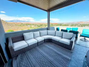 Picturesque Escape w/ Hot Tub & 360 Mesa Views! - Image 2
