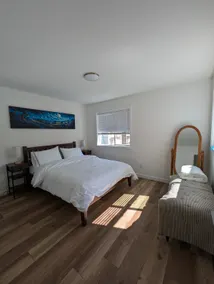 Near Butchart Gardens & Ferry • Private Suite - Image 2