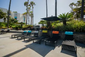Beachside Bliss: Cozy 1BR Steps away from the Sand - Image 5