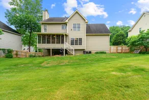 Spacious 5BR Home | Sunroom & Backyard - Image 4