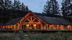 Opulent Oaks Chalet - Image 2