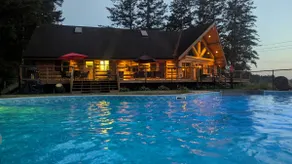 Opulent Oaks Chalet - Image 3