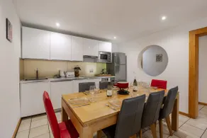 3 bedroom in the village centre - Image 5